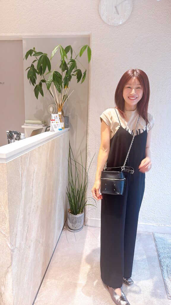 tweed tokyo店内に立つT.Kさま